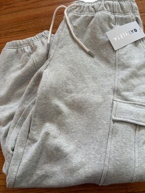 Athleta Heather Gray Fleece Cargo Joggers